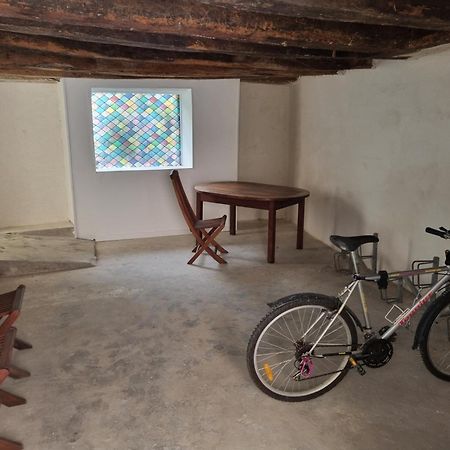 Fenetre Sur Cour Du Docteur Privey - Secure Park Bike - Voie Bleue Hotel Tournus Luaran gambar