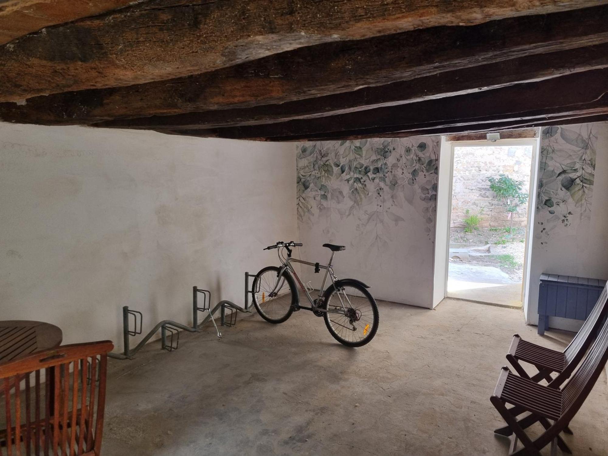 Fenetre Sur Cour Du Docteur Privey - Secure Park Bike - Voie Bleue Hotel Tournus Luaran gambar